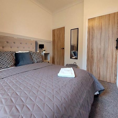 Modern & Bright, G/F, 1Br Apt. Real Hidden Gem Διαμέρισμα Χάμιλτον Εξωτερικό φωτογραφία